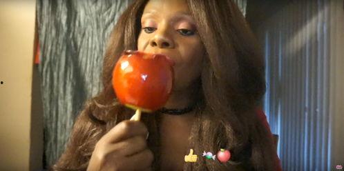 网红女生直播吃瓜视频,网红女生带你领略吃瓜新风尚