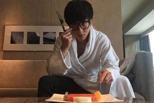 薛之谦吃瓜搬砖视频大全